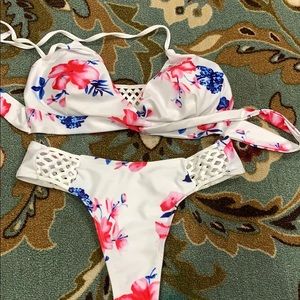 Two piece swim set!